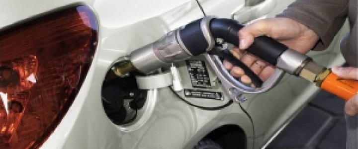 imagine Operator umplere recipiente G.P.L – I.S.C.I.R