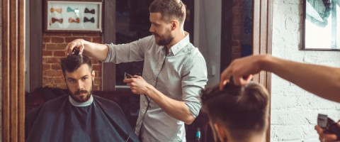 Imagine prezentare Frizer