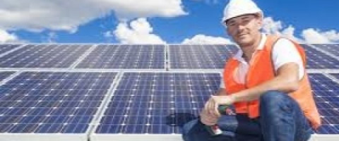 Imagine prezentare ELECTRICIAN IN INSTALATII ENERGETICE