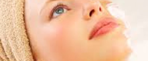 Imagine prezentare Curs COSMETICIAN