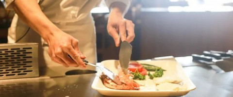 Imagine prezentare BUCATAR