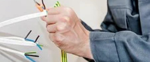 Imagine prezentare ELECTRICIAN ÎN CONSTRUCȚII