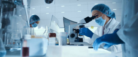 Imagine prezentare TEHNICIAN CHIMIST DE LABORATOR