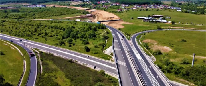 imagine CONSTRUCTOR DRUMURI SI PODURI